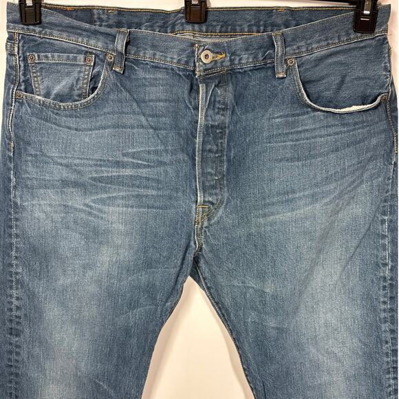 Levi’s 501 Men's Button Fly Straight Leg Denim Jeans Medium Wash Size 40x32 - Picture 2 of 12